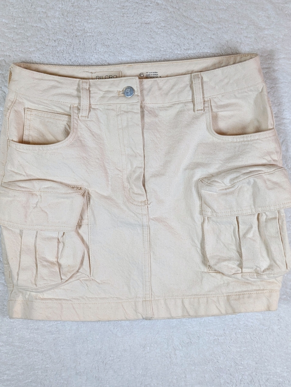 381-Pilcro Anthropologie Light Beige Cargo Skirts